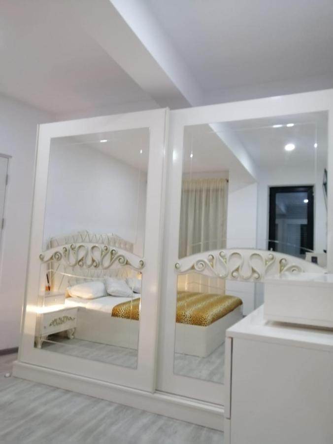 Nemo Apartment Năvodari Exteriör bild
